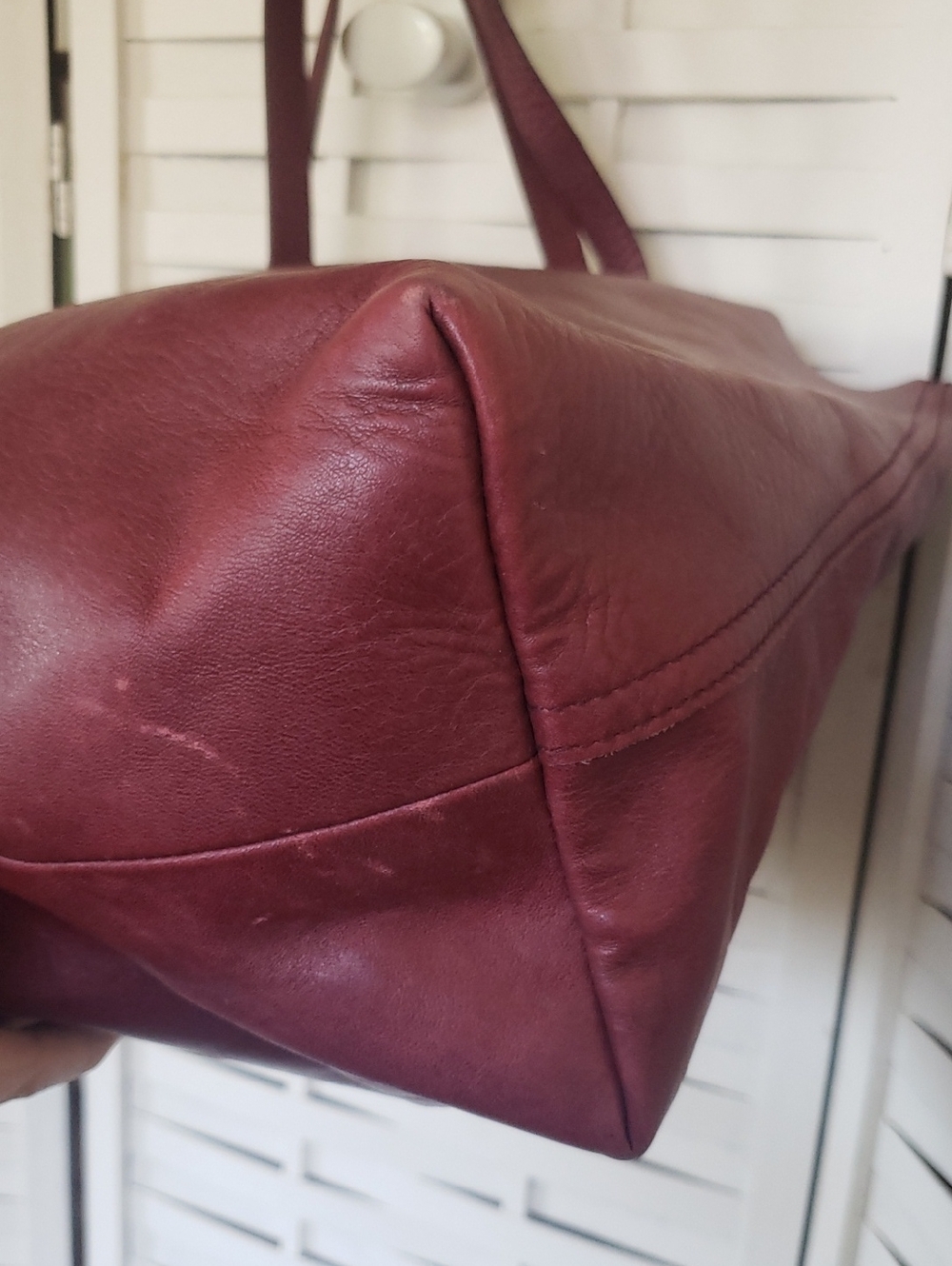 Madewell Transport Classic Women's Leather Tote Bag in Burgundy - Picture 3 of 8